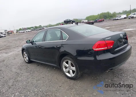 2013 Volkswagen Passat 2.5L Se из США, поврежденный, VIN 1VWBP7A37DC121793